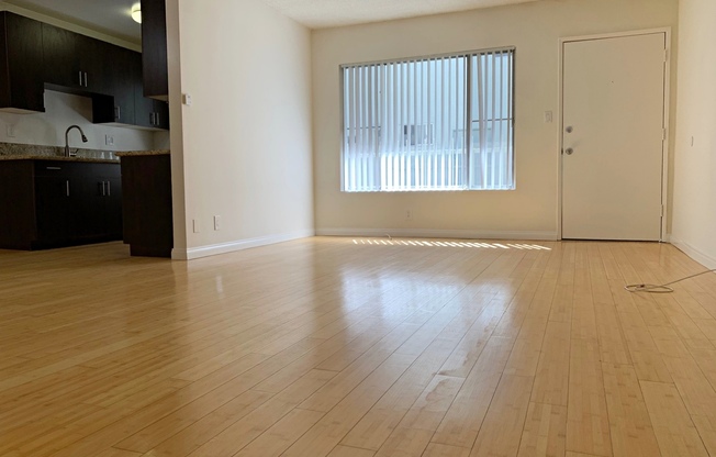 1 bed, 1 bath, 650 sqft, $2,195