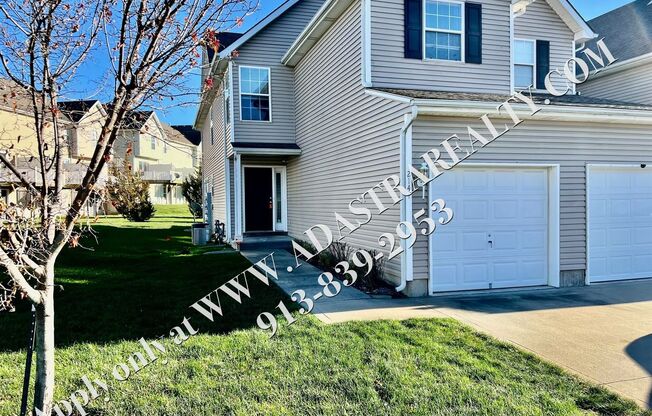 Spacious 3 Bed, 2 Bath, 2 Half Bath Townhome in Lee's Summit-Available NOW!!