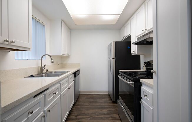 2 beds, 2 baths, 1,057 sqft, $3,095, Unit 212