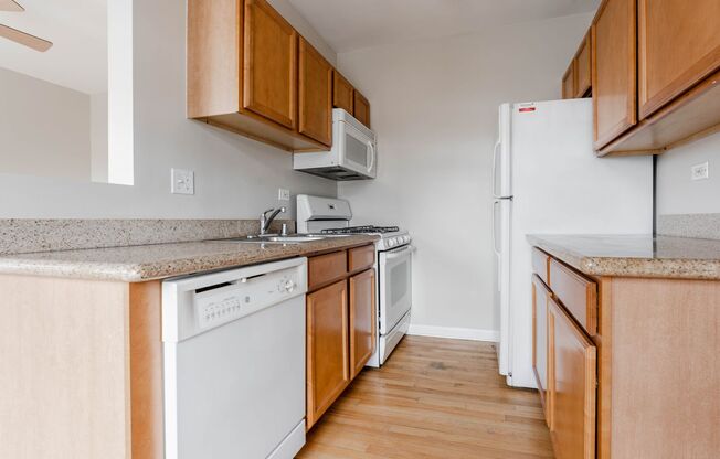 1 bed, 1 bath, 450 sqft, $1,595, Unit 4715-23S