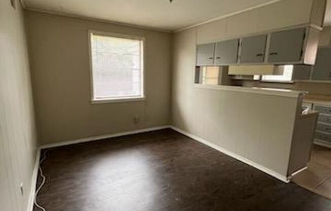 2 beds, 1 bath, $1,000