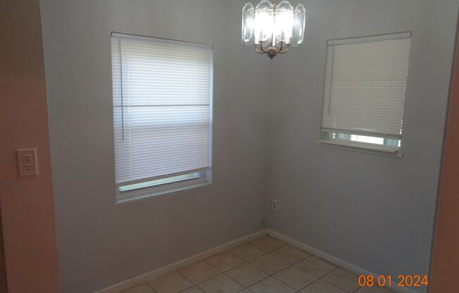 2 beds, 1 bath, $1,495