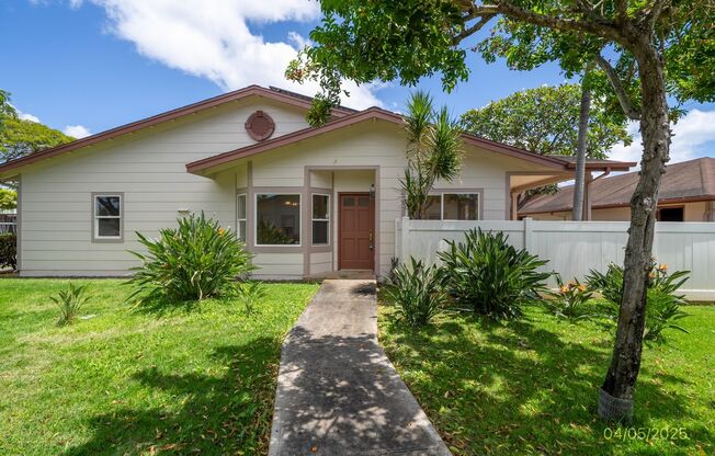 $3,500/3 BED/ 2 BATH/ 14 SOLAR PANELS IN OCEAN POINTE
