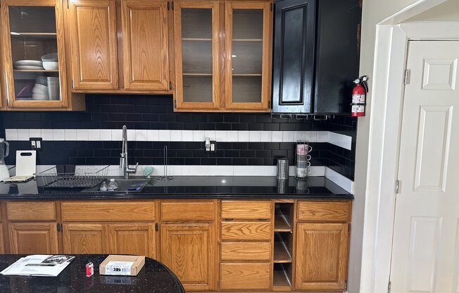 525 E HYDE PARK BLVD