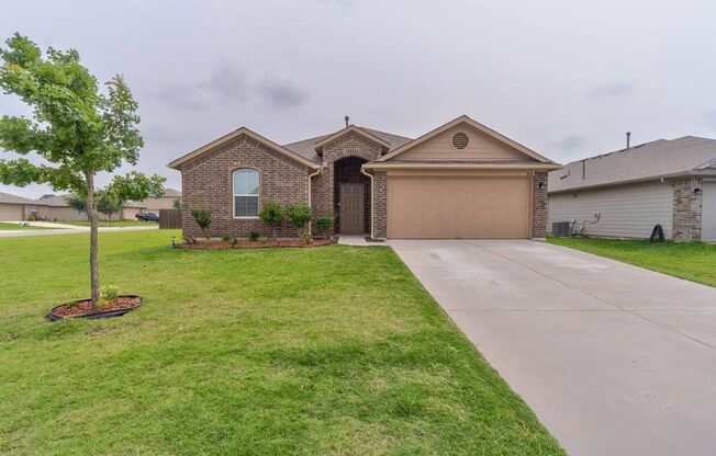 Beautiful Four Bedroom Home on Corner Lot Available June 1st