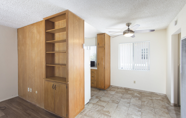 Spacious One Bedroom One Bathroom in Pacific Beach!!