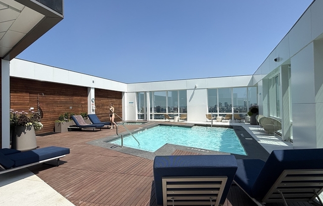 1 bed, 1 bath, 612 sqft, $3,800, Unit 27G