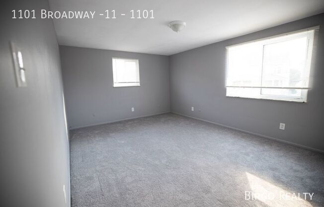 1 bed, 1 bath, 660 sqft, $800