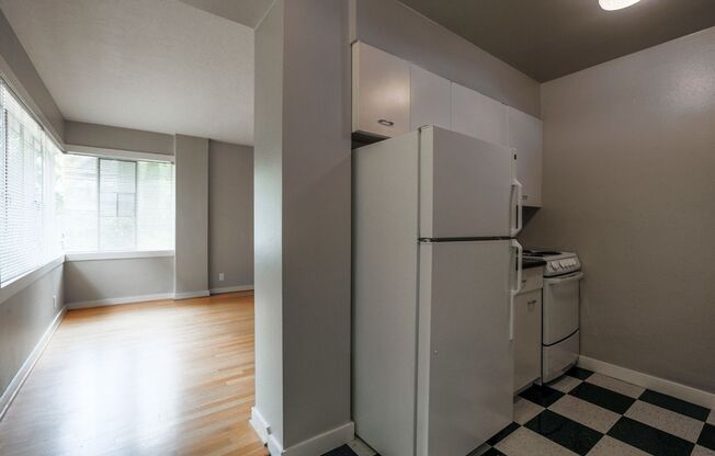 1 bed, 1 bath, 550 sqft, $1,350, Unit 206