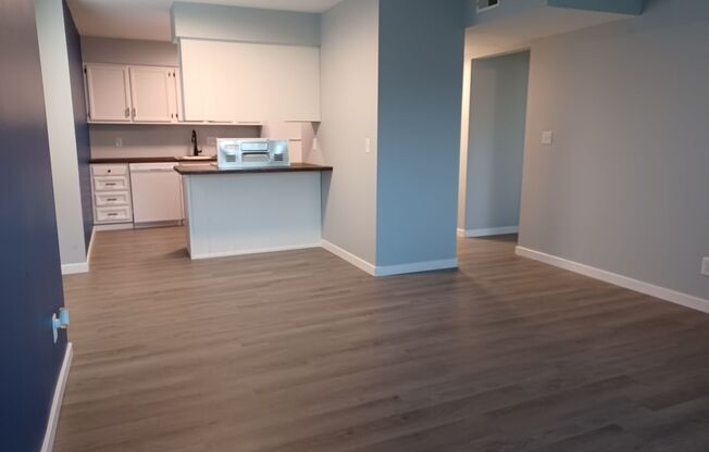 2 beds, 1 bath, 800 sqft, $1,060, Unit 1801 - 02 - PR