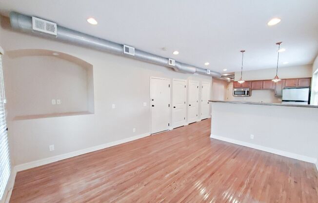 1 bed, 1 bath, 650 sqft, $1,195, Unit 609 - Unit 202 A817