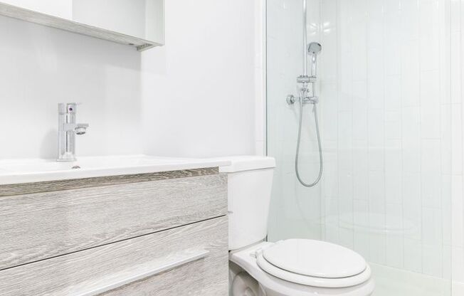 Studio, 1 bath, 242 sqft, $1,450, Unit 214