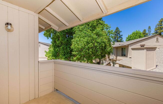 2 beds, 1.3 baths, 956 sqft, $1,500
