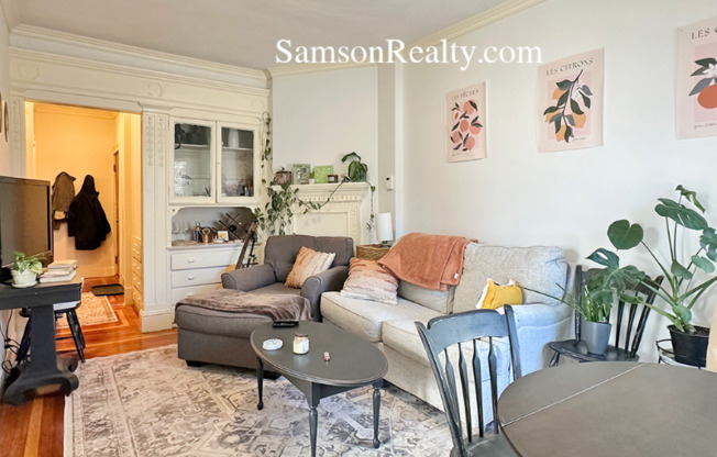 349 Thayer Street 2F