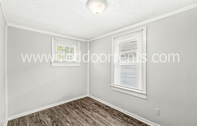 2 beds, 1 bath, $1,120