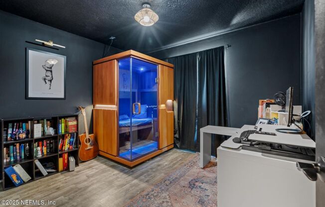 Stunning Townhouse AVALIABLE