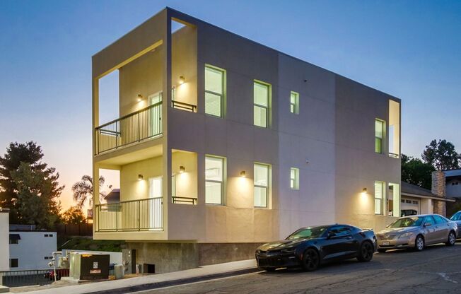 1 bed, 1 bath, 753 sqft, $2,395, Unit 9822 - 37