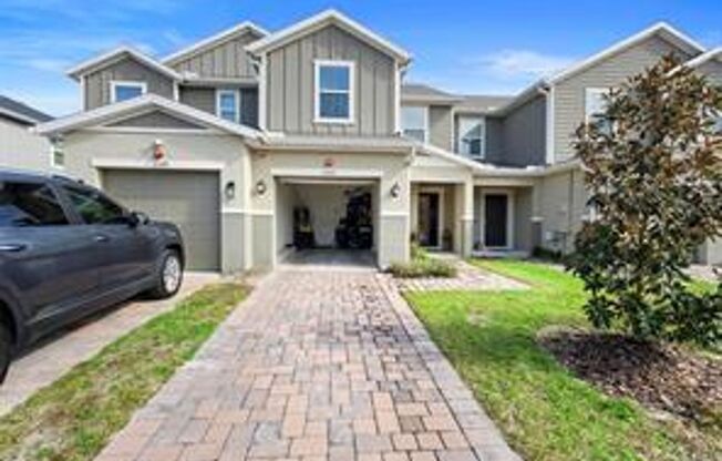 3 Bedroom / 2.5 Bath Townhome in Sanford Available 6/1/25!