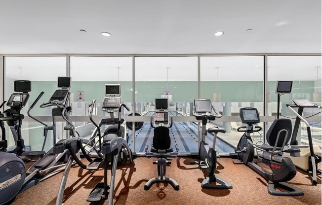 Studio, 1 bath, 400 sqft, $3,300, Unit 10J