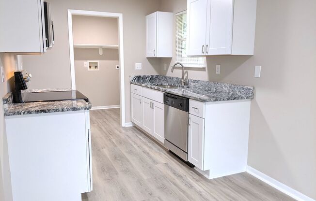 August 2026 Move In! Remodeled 3 Bed, 2 Bath Home Minutes From TAMU!