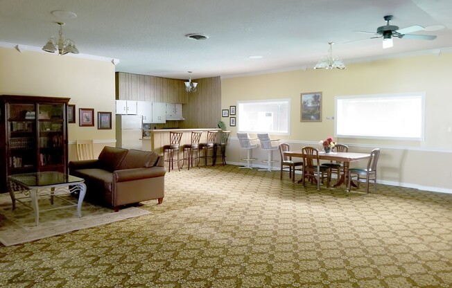 1 bed, 1 bath, 600 sqft, $1,000, Unit 8822 - 8828 E Florida Ave (meet in the clubhouse lobby)