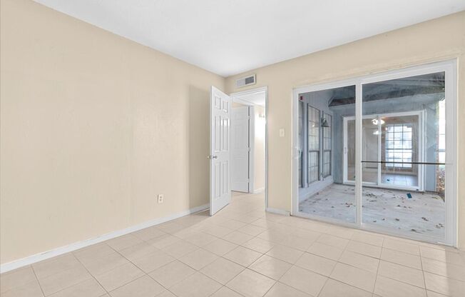 3 beds, 2 baths, $1,850, Unit UNIT