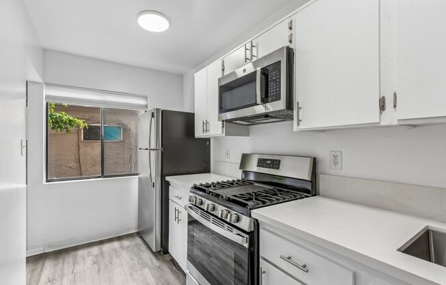 Studio, 1 bath, 615 sqft, $1,898, Unit 119