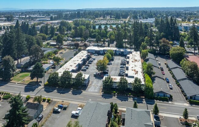 2 beds, 1 bath, 825 sqft, $1,225, Unit 42