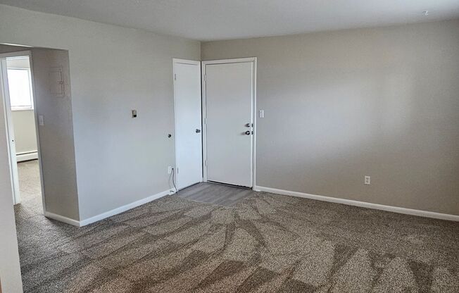 2 beds, 1 bath, $1,495