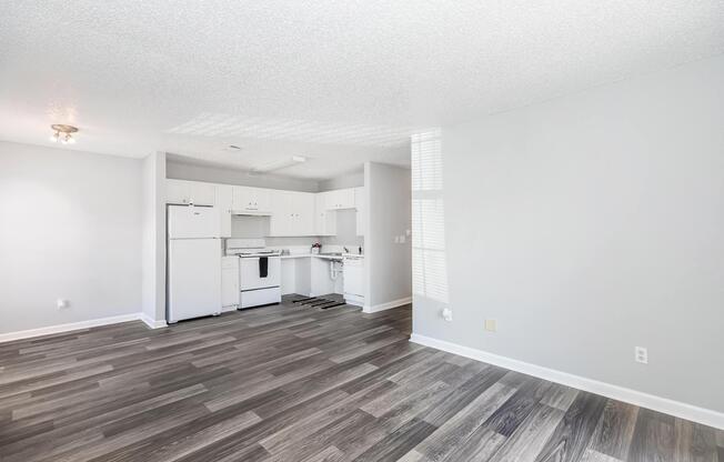 2 beds, 2 baths, 858 sqft, $1,407