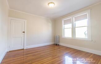 7 SCOTTFIELD RD