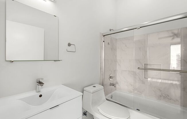 2 beds, 2 baths, 912 sqft, $2,895, Unit 309