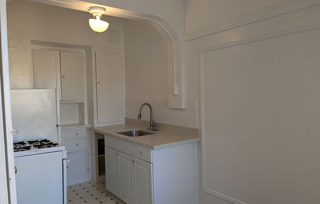 Studio, 1 bath, $1,795, Unit 706