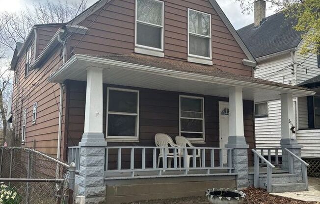 3137 W 68 ST