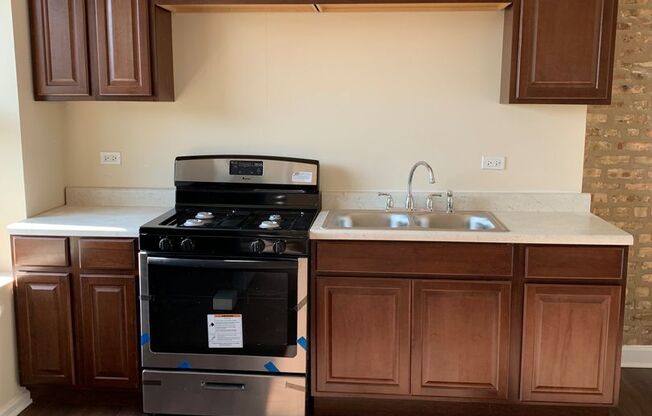 3001-09 W. 19th
