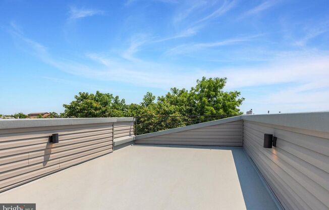 2 beds, 2 baths, 1,800 sqft, $1,795, Unit Unit 2