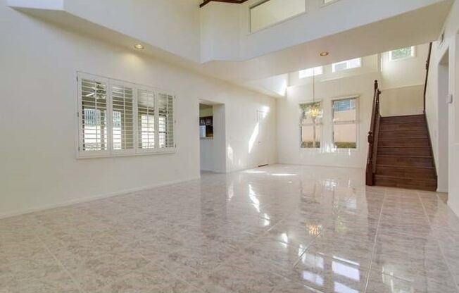 Beautiful 3 Bedroom 2.5 Bathroom home overlooking golf course in Escondido