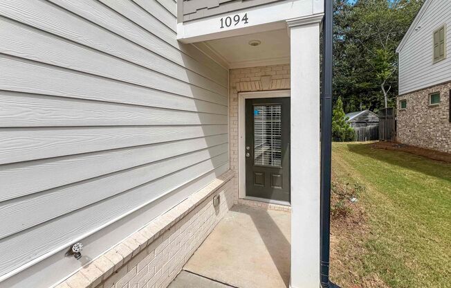 Fantastic 3 BR/2.5 BA Marietta Townhome in Gated Community!
