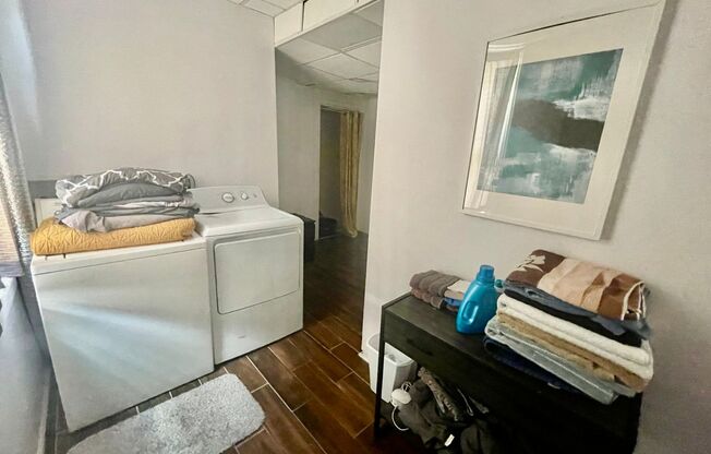 1 bed, 1 bath, 700 sqft, $895, Unit #1