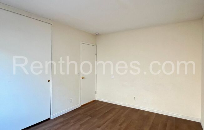 2 beds, 1 bath, $2,895