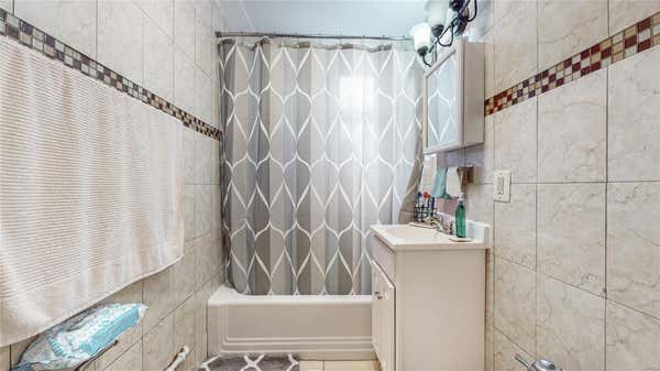 1 bed, 1 bath, 600 sqft, $1,900, Unit 910