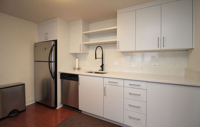 3 beds, 2 baths, $3,450, Unit # 22B