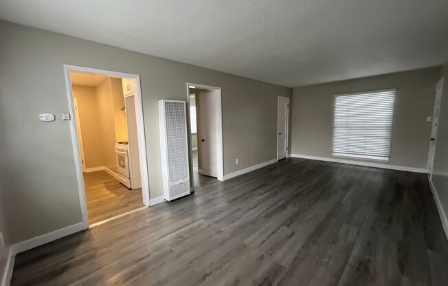 1 bed, 1 bath, 750 sqft, $1,585, Unit 19