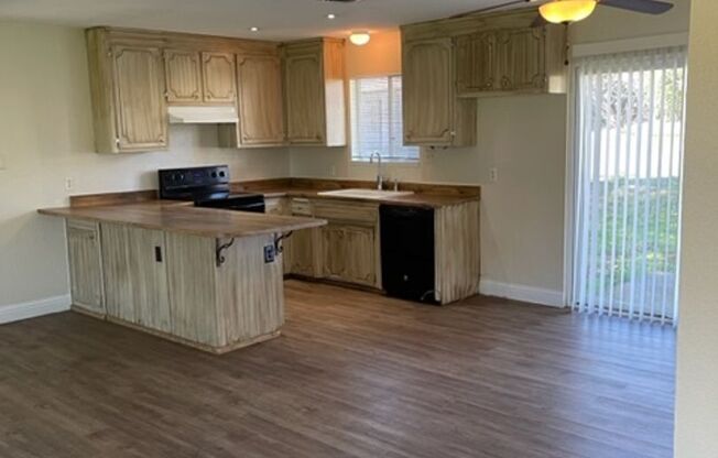 2 beds, 1 bath, $1,475