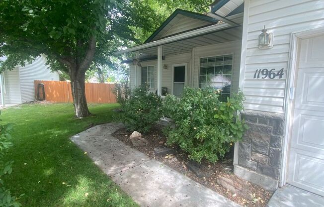 3 Bed, 2 Bath,  Single Story, CUL-D-SAC Home, RV Parking, Private fence in backyard, Mature tree for Shade.