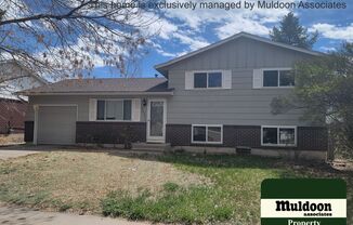 Centrally Located 4/2 Ready For You!