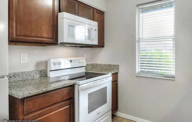 2 beds, 1 bath, 839 sqft, $1,449, Unit 2264