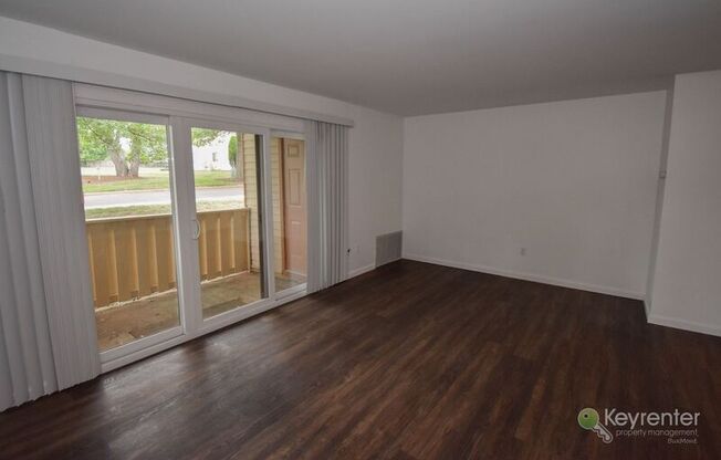 115 HICKORY CT