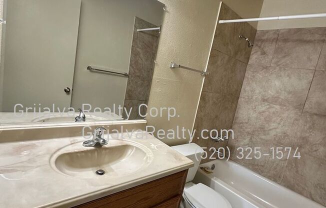 2 beds, 1 bath, 800 sqft, $895, Unit 3815