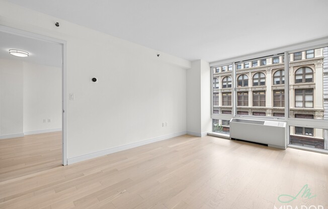 1 bed, 1 bath, $6,000, Unit 526